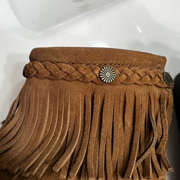 Minnetonka - High Top Back Zip Boot - Picture 7 of 9